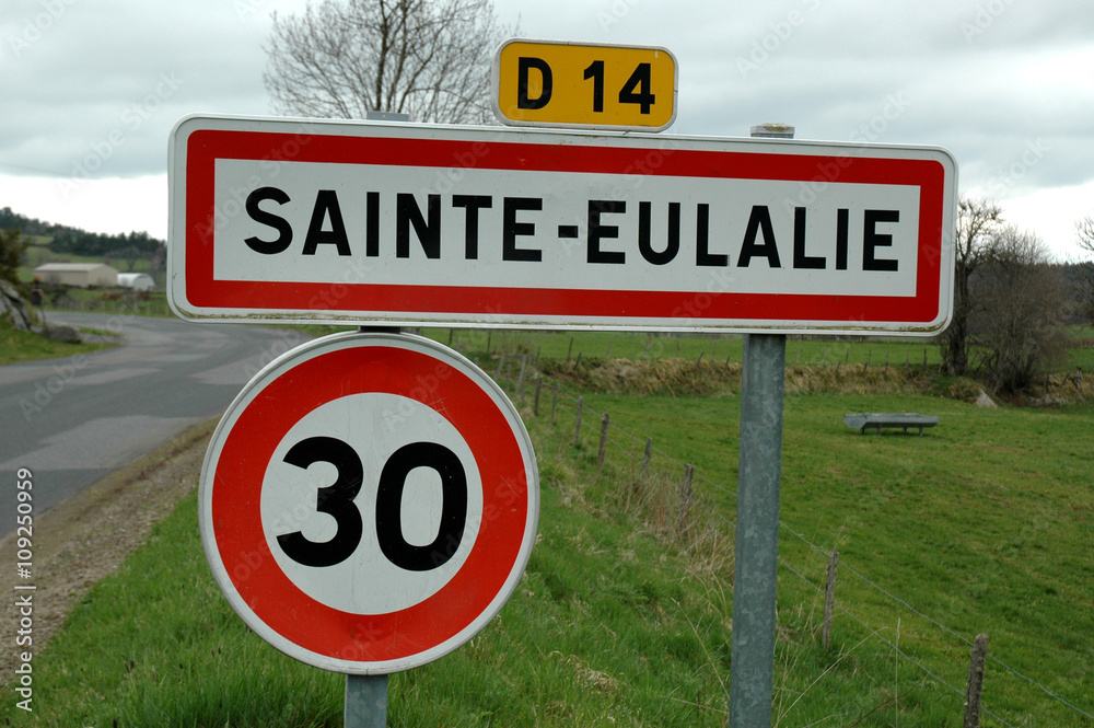 Panneau d'entrée de Sainte-Aulde Panneau d'entrée de Sainte-Aulde