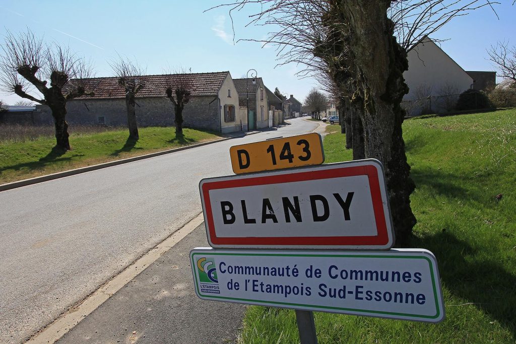 Panneau d'entrée de Blandy Panneau d'entrée de Blandy