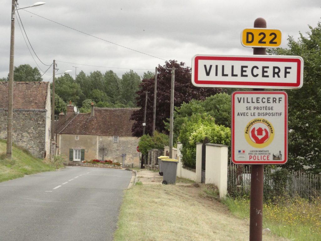 Panneau d'entrée de Villecerf Panneau d'entrée de Villecerf
