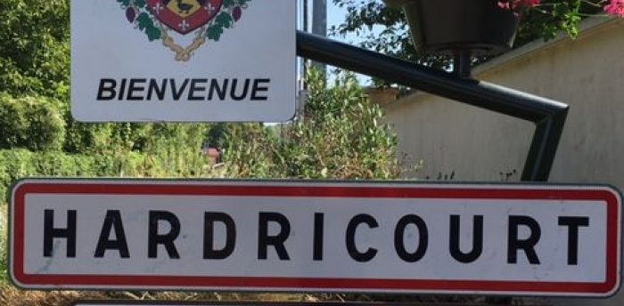 Panneau d'entrée de Hardricourt Panneau d'entrée de Hardricourt