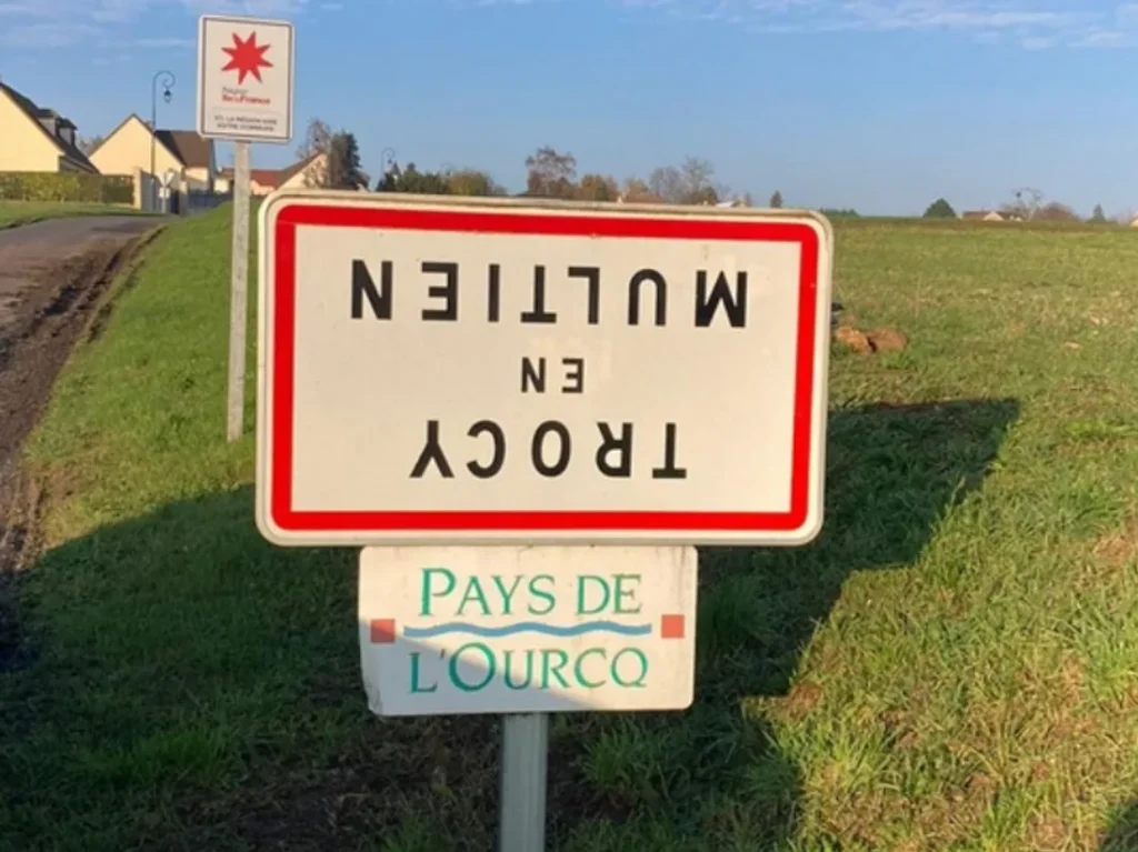 Panneau d'entrée de Trocy-en-Multien Panneau d'entrée de Trocy-en-Multien